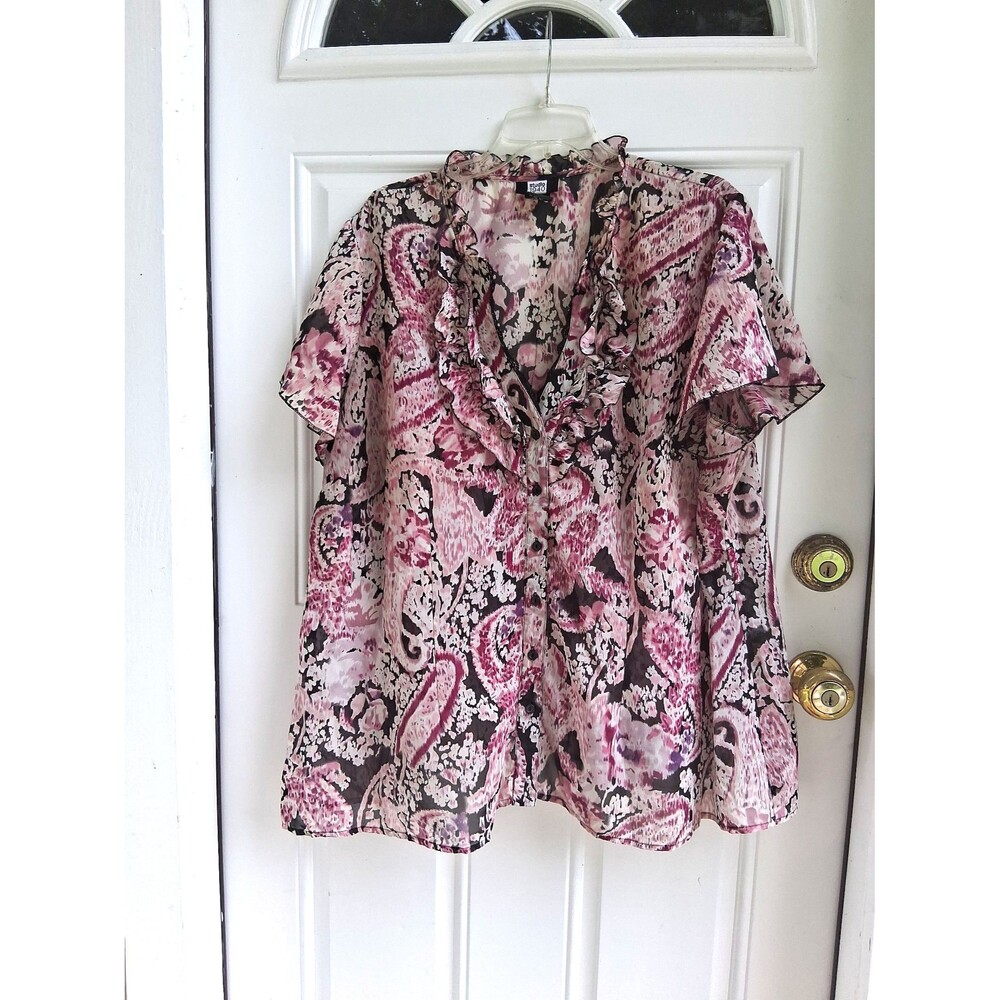 310 Women's Pink Floral Ruffles & Lace Button Front Top 22/24 Studio 1940